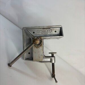Vintage Stanley 702 Aluminum Corner Clamp